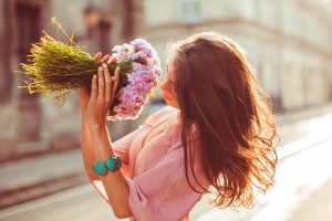 Pengen Parfum Tahan Lama di Tubuh? Ikuti Langkah-Langkah Berikut